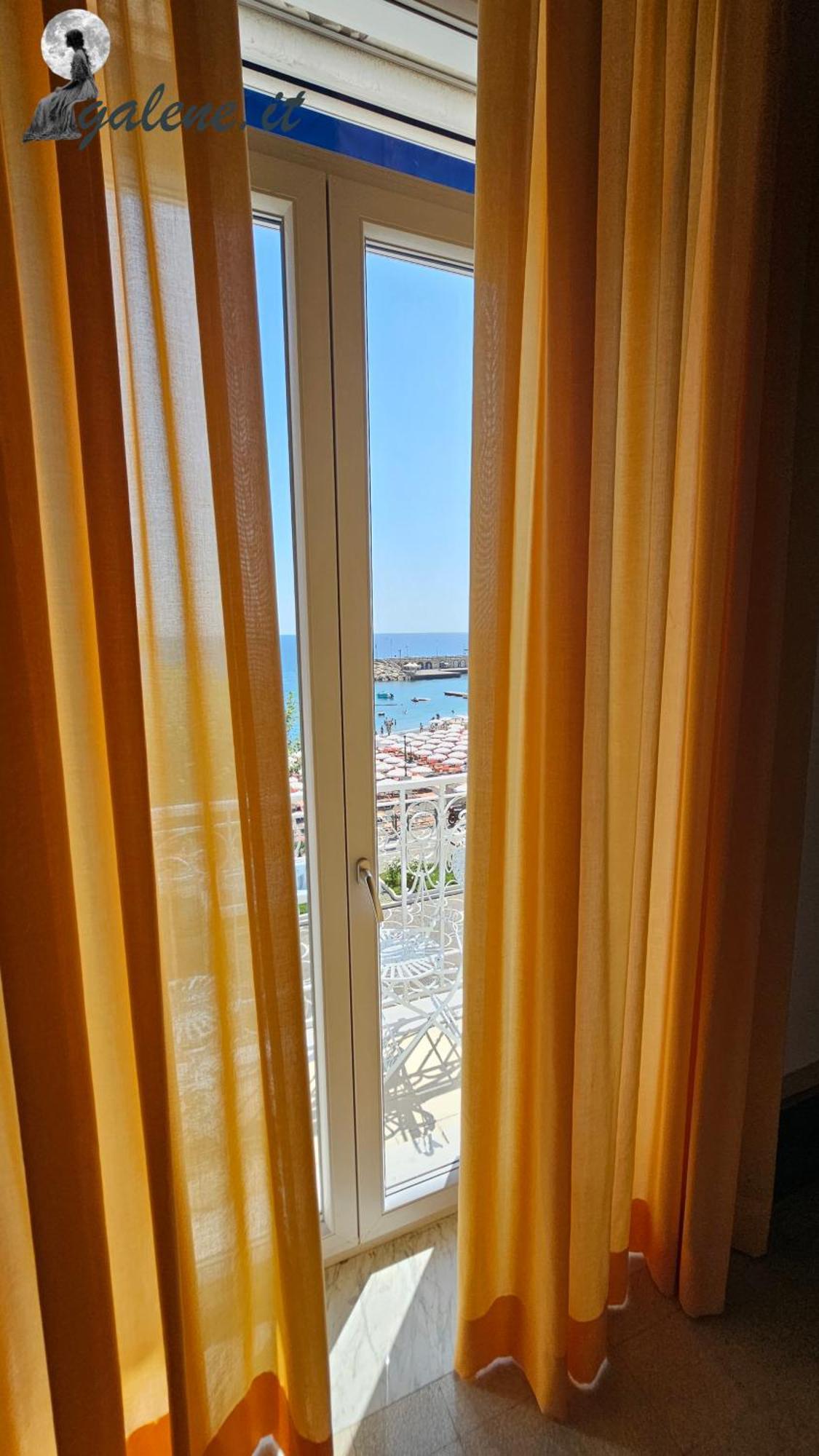Galene - Beachfront In Costa D'Amalfi 마이오리 외부 사진