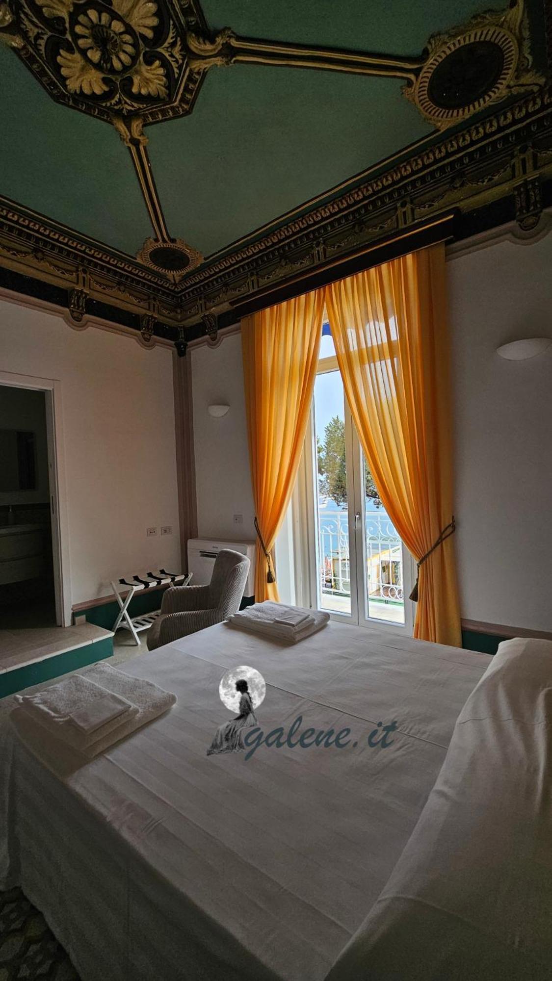 Galene - Beachfront In Costa D'Amalfi 마이오리 외부 사진