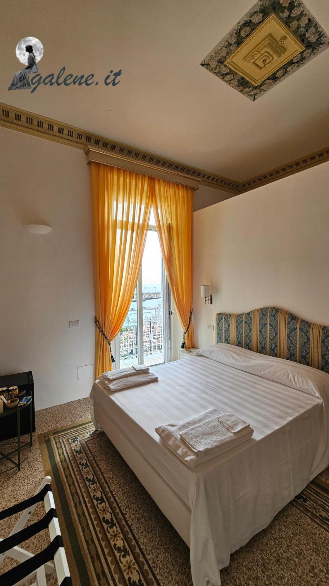 Galene - Beachfront In Costa D'Amalfi 마이오리 외부 사진